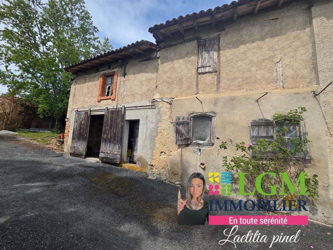Prades,  Maison à rénover entièrement plus un terrain viabilisé - photo 3