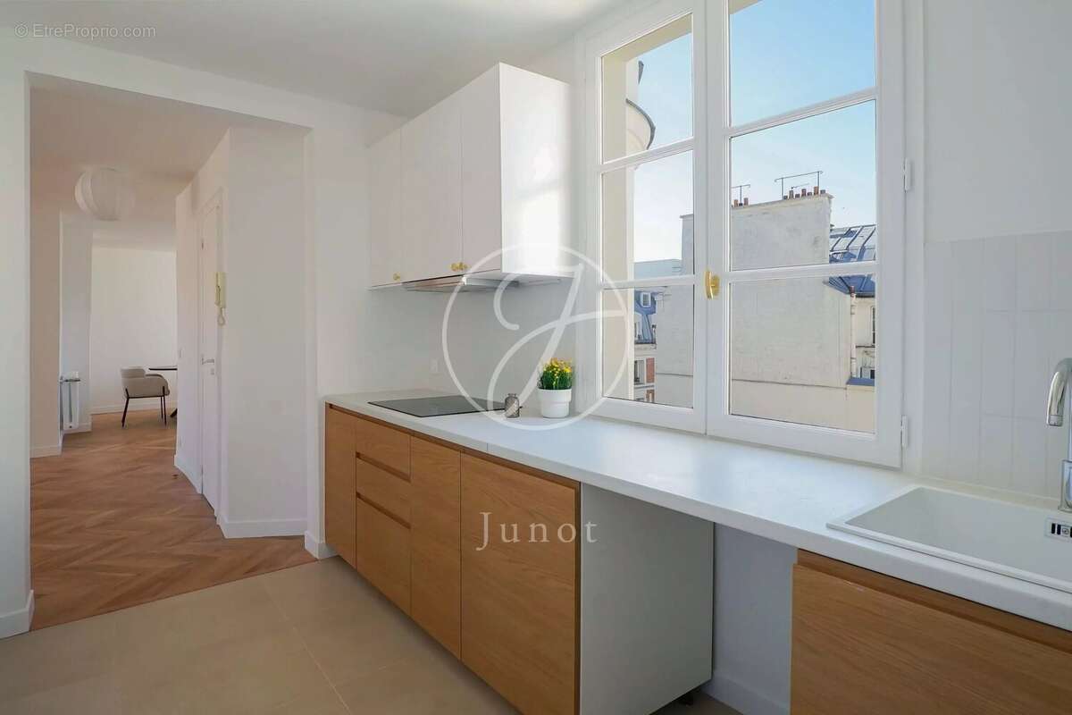 Appartement à PARIS-9E