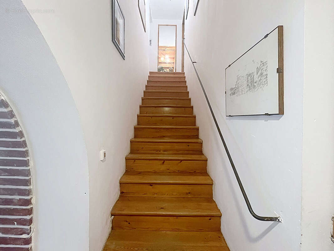 Maison de caractère au coeur de Lunel-Viel avec 813 m² de terrain - photo 8