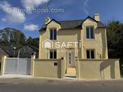 Photo 1 - Maison à LIGNOL