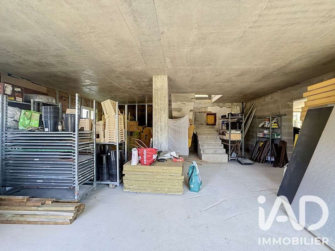 Maison 346 m² à Vetraz-Monthoux  - photo 4