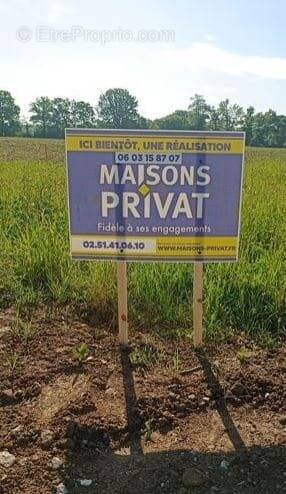 Terrain à LA ROCHE-SUR-YON