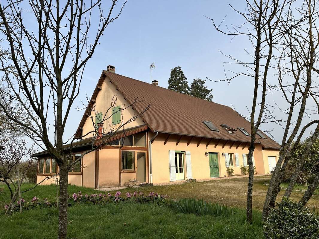 Maison à SIMANDRE