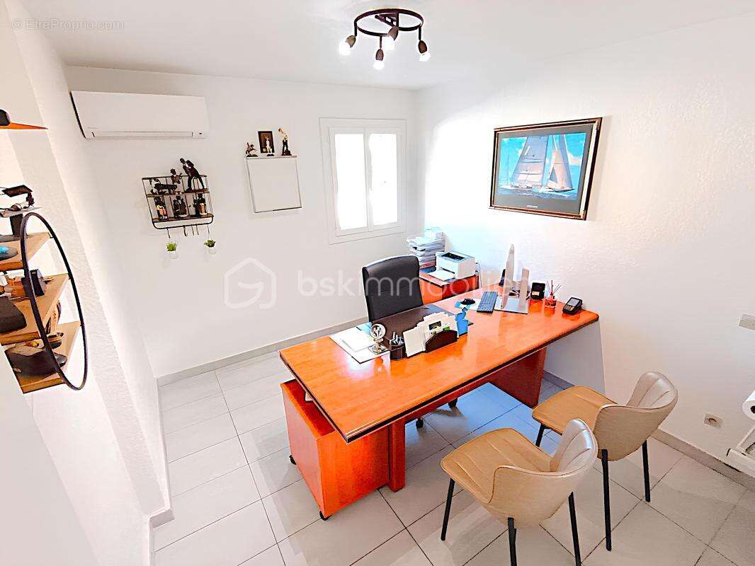 Commerce à LA SEYNE-SUR-MER