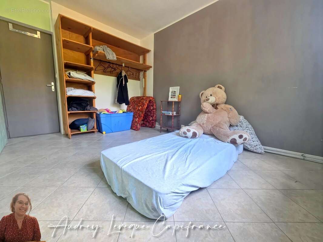 Maison à vendre 7 pièces SAINT PIERRE D'AMILLY (17) - photo 9