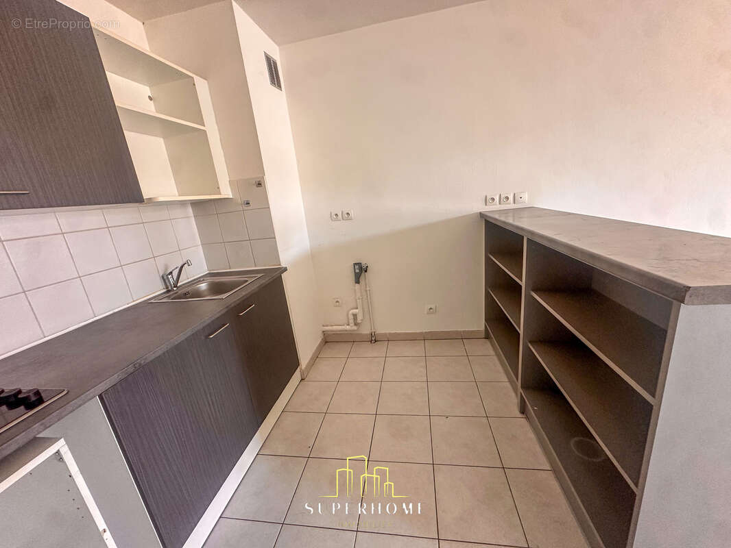 Appartement à MARSEILLE-9E