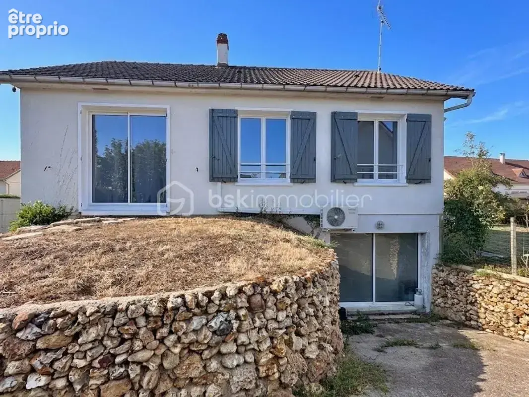 Maison à COURTENAY