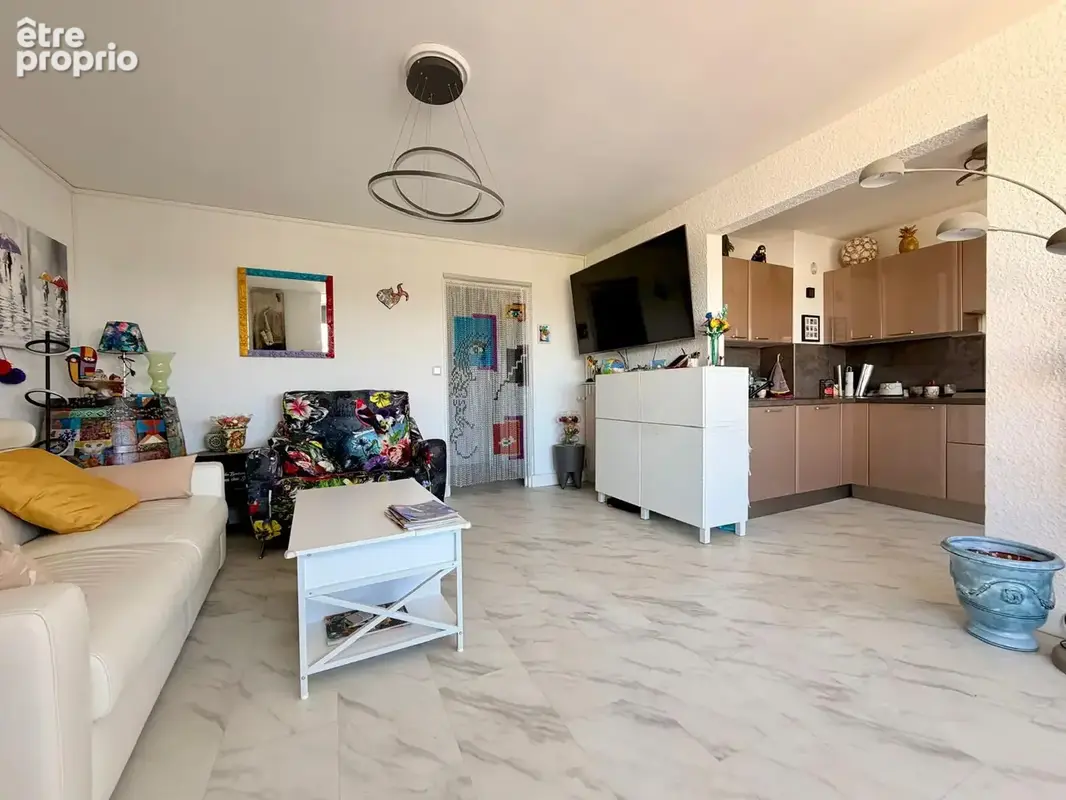 Appartement T2 de 61m2 en étage élevé avec vue dégagée - CENTRE-VILLE LA GRANDE MOTTE - photo 2
