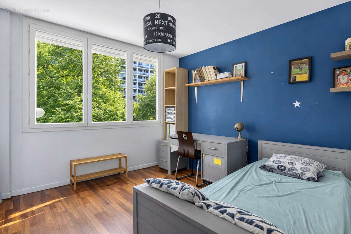 Appartement à PARIS-20E