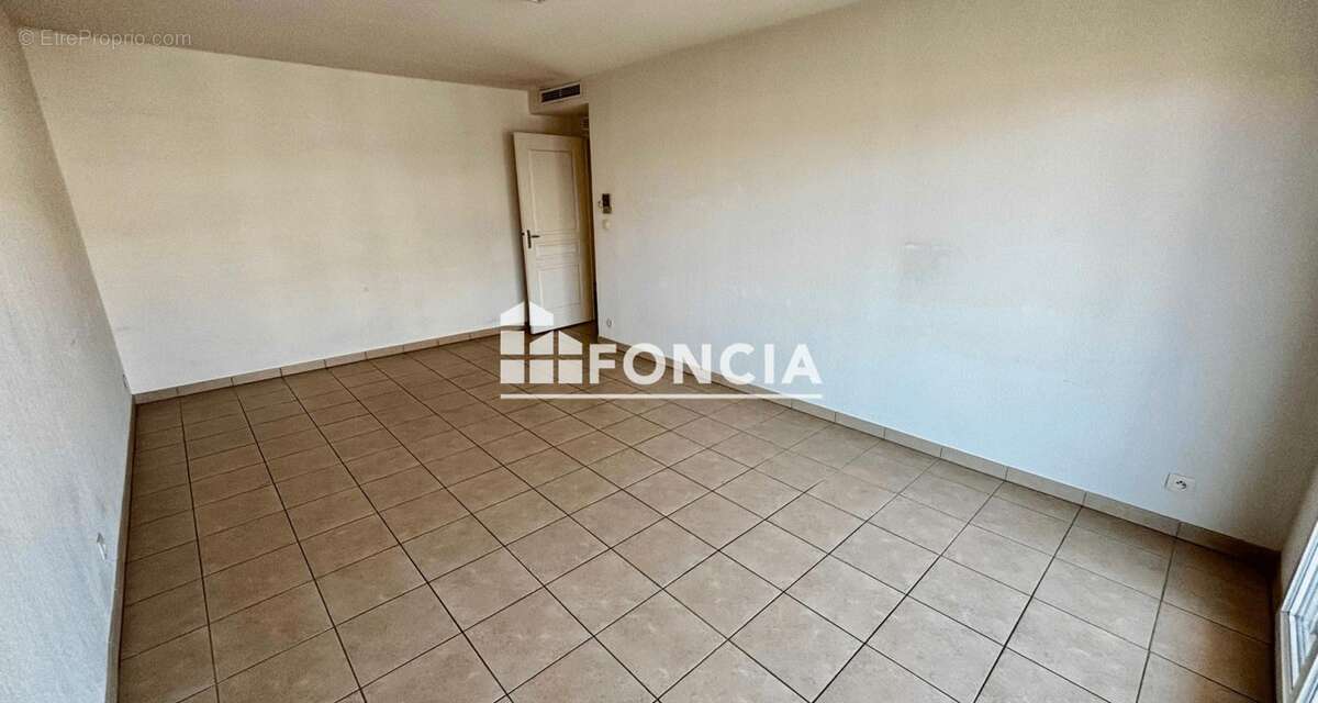 Appartement à SIX-FOURS-LES-PLAGES