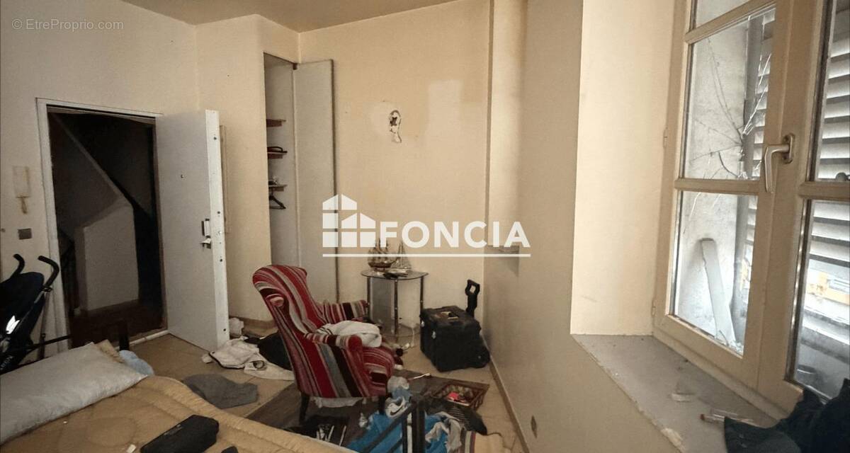 Appartement à MARSEILLE-1E