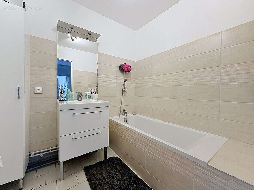 Appartement à MARSEILLE-11E