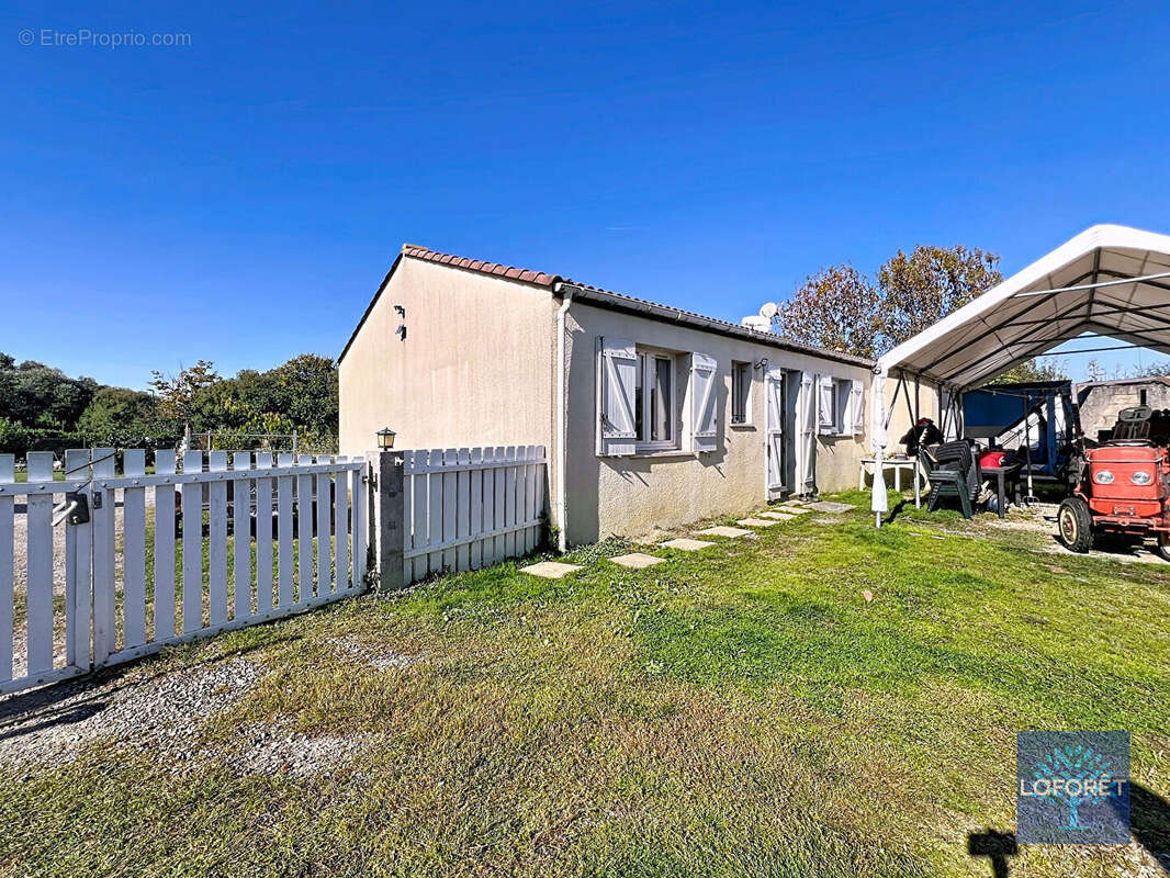 Maison à SAINT-MAIXENT-SUR-VIE