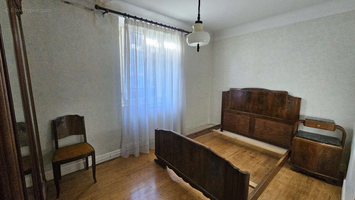 Maison à SAINT-GENIEZ-D&#039;OLT