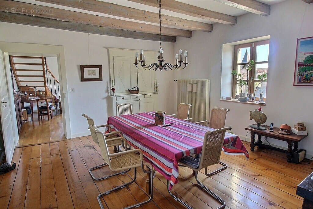 Maison à FESSY
