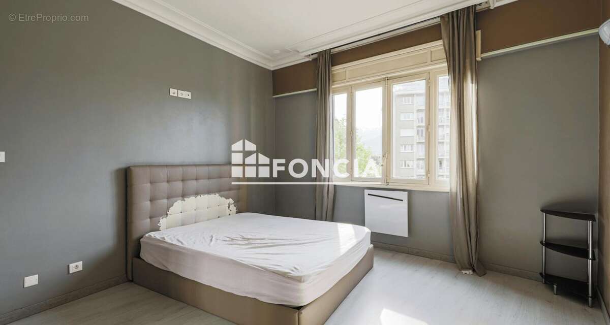 Appartement grand T2 – 61,40 m² – Grenoble Centre début libération - photo 11