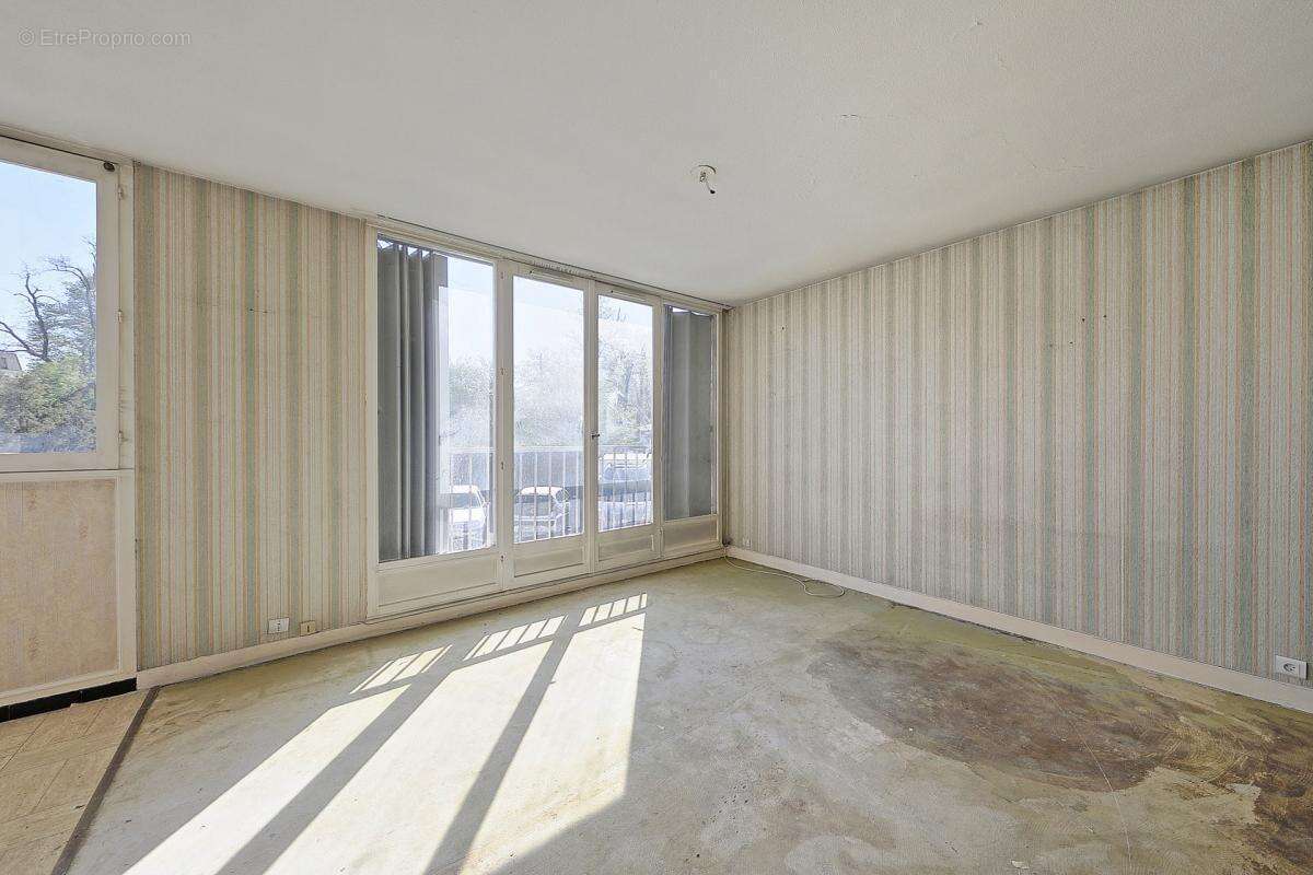 Appartement à LE PLESSIS-TREVISE