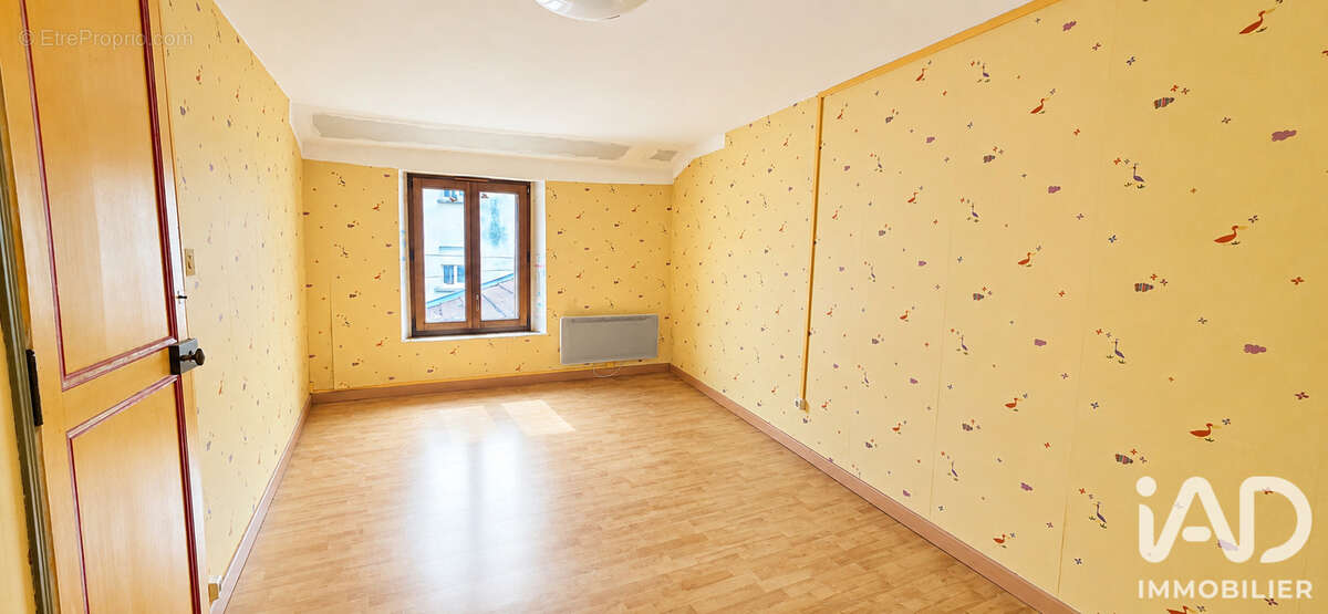 Maison 108 m² à La Grandville  - photo 5