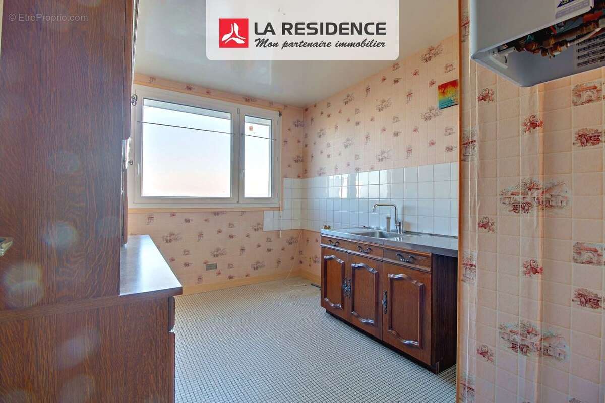 Appartement à SAINT-ETIENNE-DU-ROUVRAY