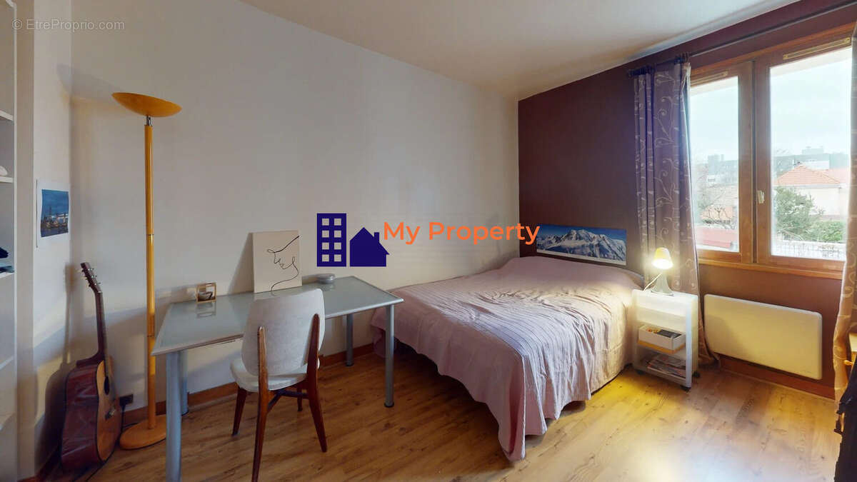 Appartement à HOUILLES