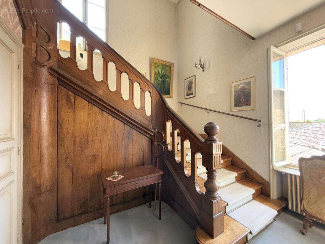 Maison à NONTRON