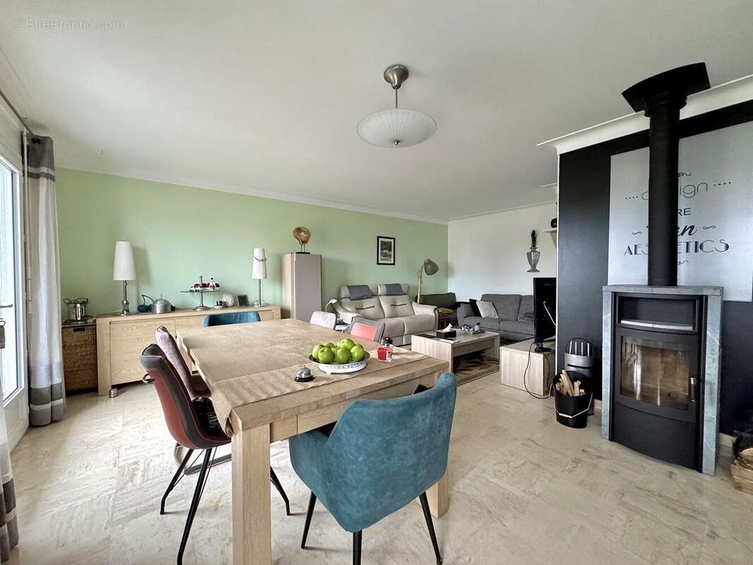 Séjour / salon - Maison à LES SABLES-D'OLONNE