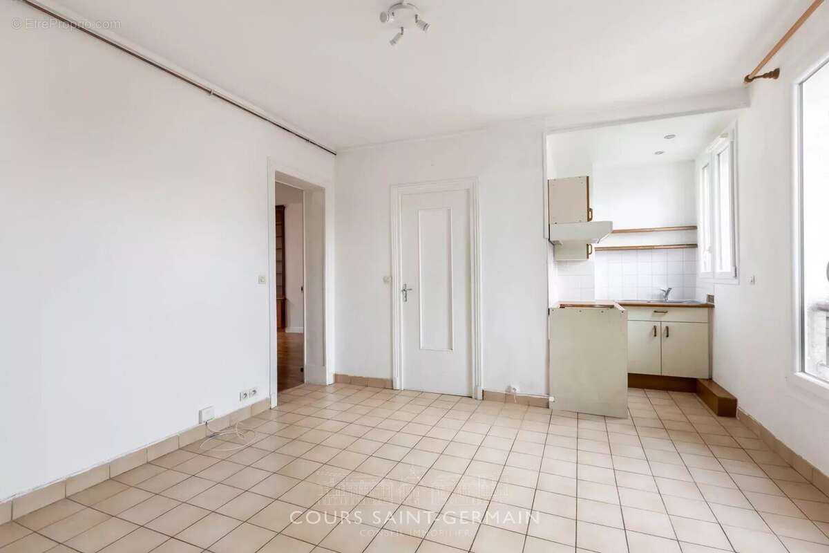Appartement à PARIS-18E