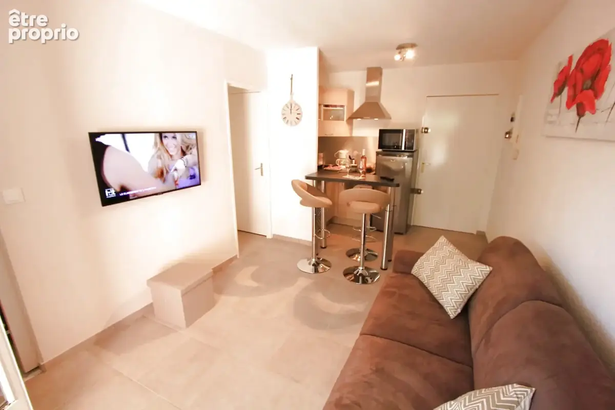 Sainte-Maxime   Appartement rénové en exclusivité à 200m de la plage - photo 5