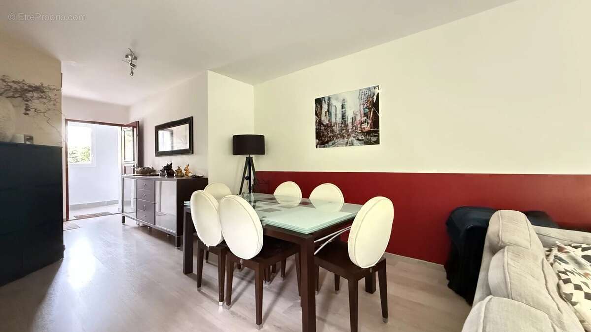 Appartement à MONTSOULT