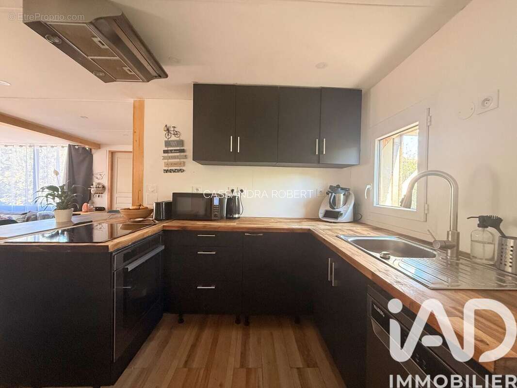 Photo 4 - Maison à LE CASTELLET