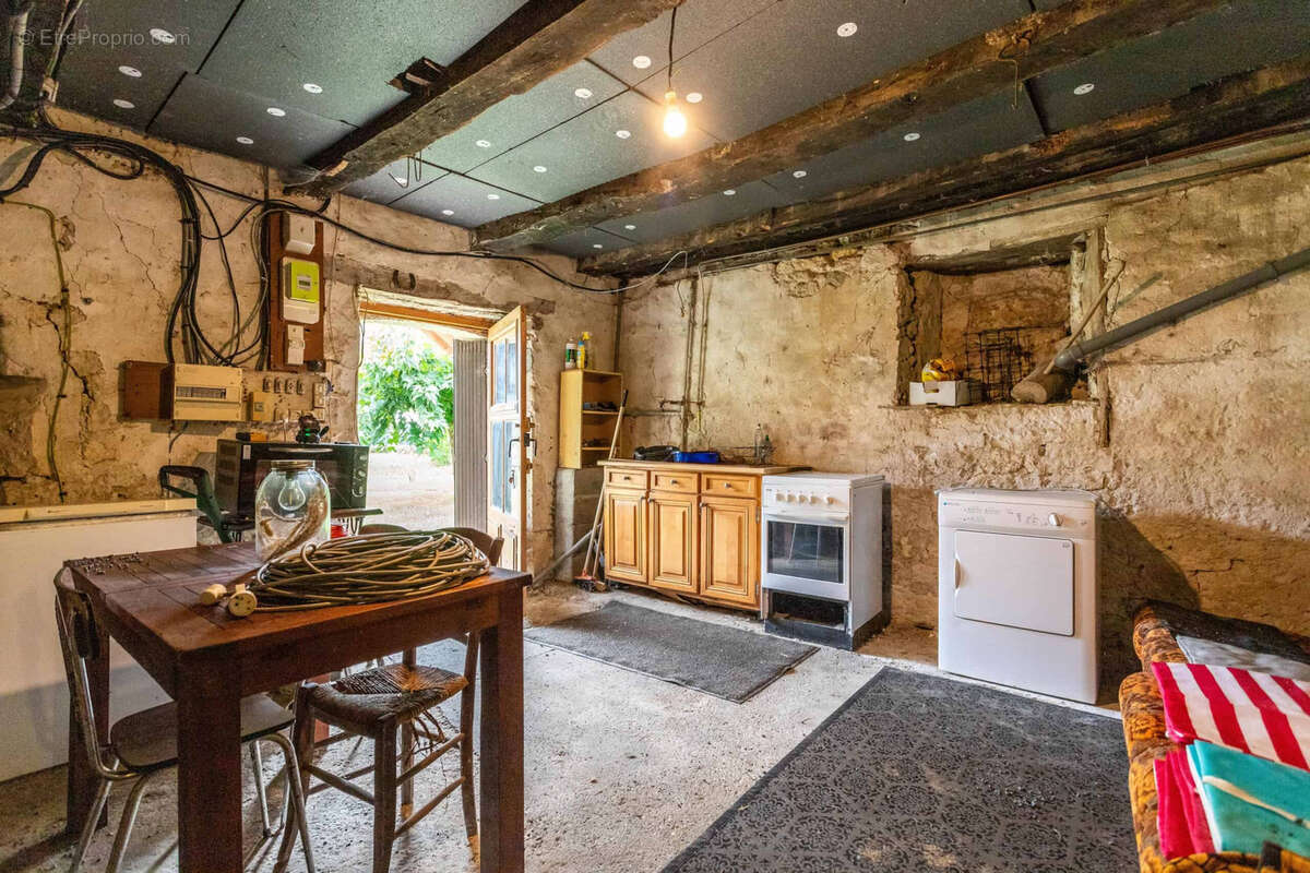 Country property - photo 17