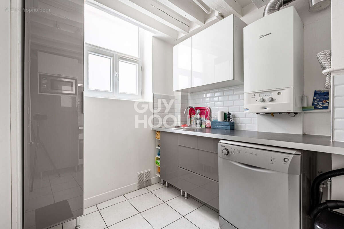 Appartement à PARIS-2E