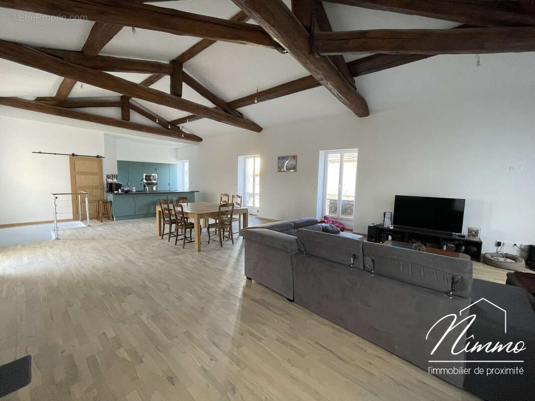 Appartement à NIMES