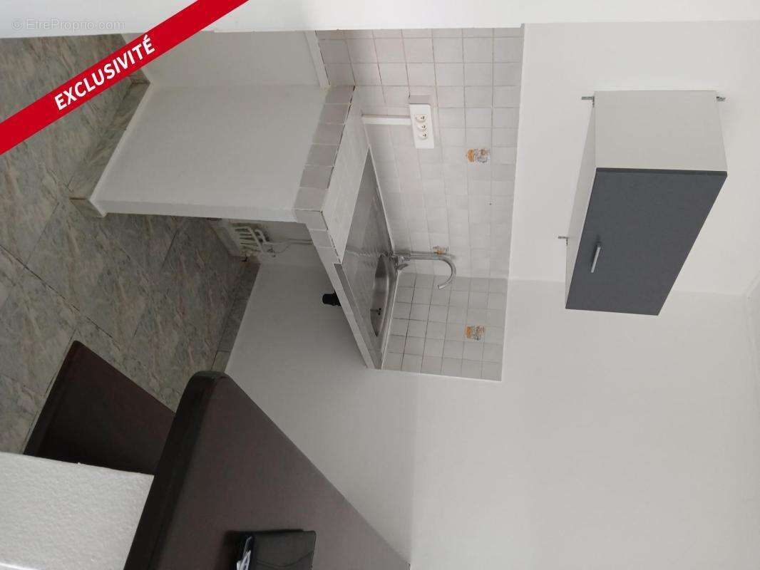 Appartement à REMIRE-MONTJOLY