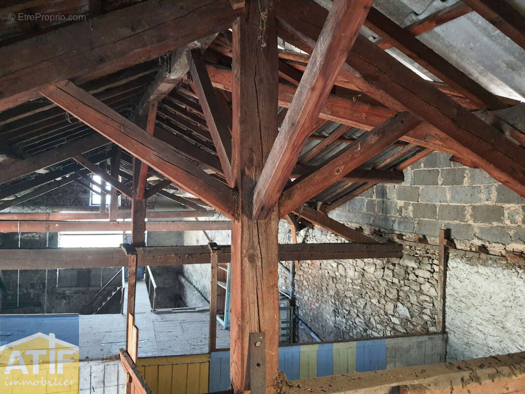 Appartement à CHABRELOCHE