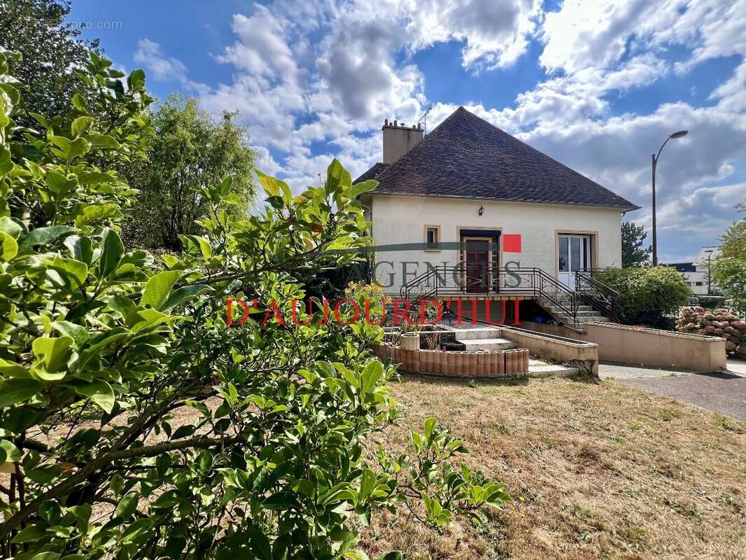 Maison à VILLERS-BOCAGE