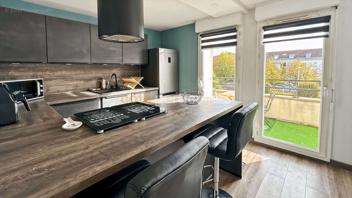 Appartement à MOISSY-CRAMAYEL