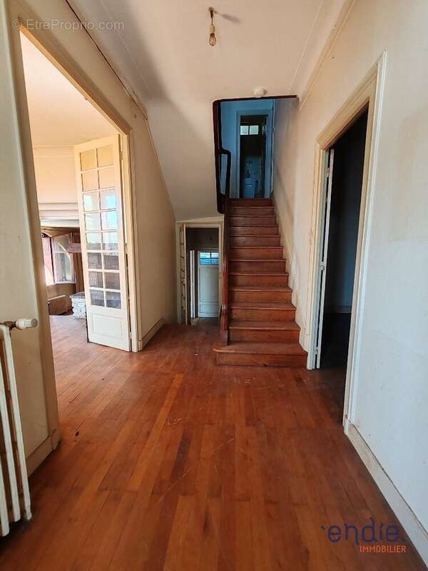Grande maison 168 m2 - BUXEROLLES - photo 4