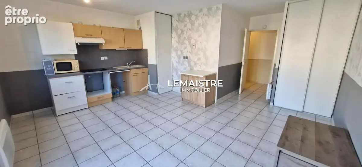 Appartement 2 pièces à vendre à Yvetot  -42,81 m²  - Rez-de-jardin -  Garage, terrasse et parkings - photo 3