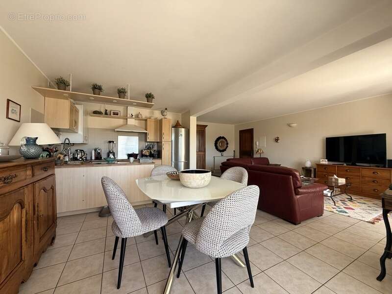 Appartement à CHATEAURENARD