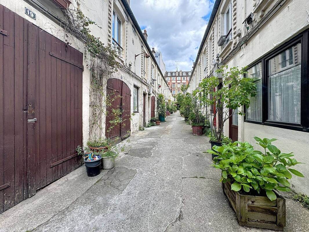 Appartement à PARIS-18E