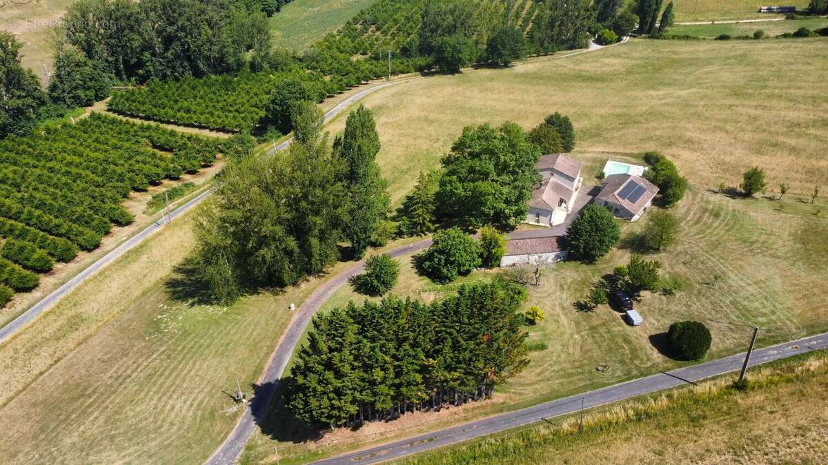 Maison de charme avec piscine a proximité du bourg médiéval de Penne d'Agenais - photo 26