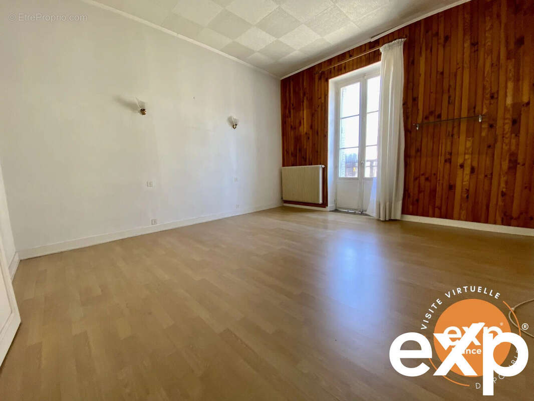 Maison à CHATILLON-SUR-INDRE