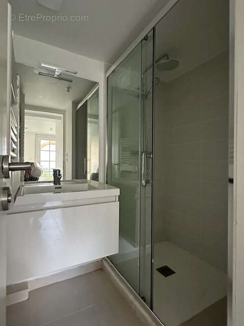 Appartement T3 , 61 m2, entièrement rénové avec jardin - photo 13