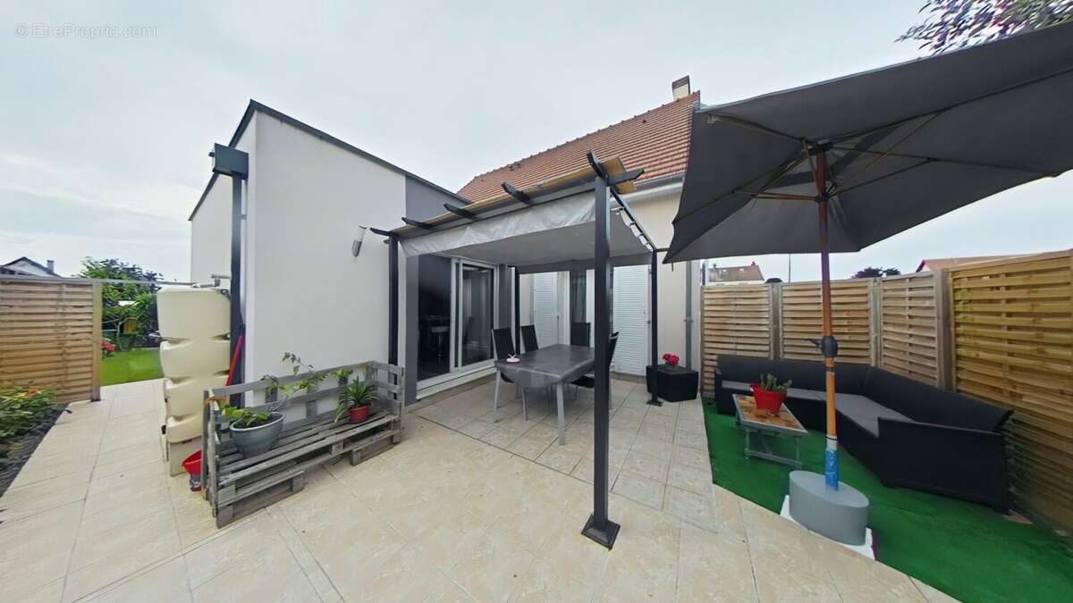 Maison à CUVERVILLE