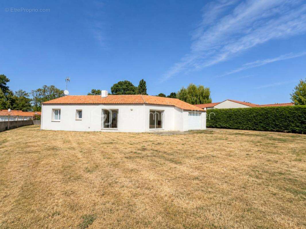 Plain-pied de 85m2 sur 2 000 m² de terrain constructible - photo 12