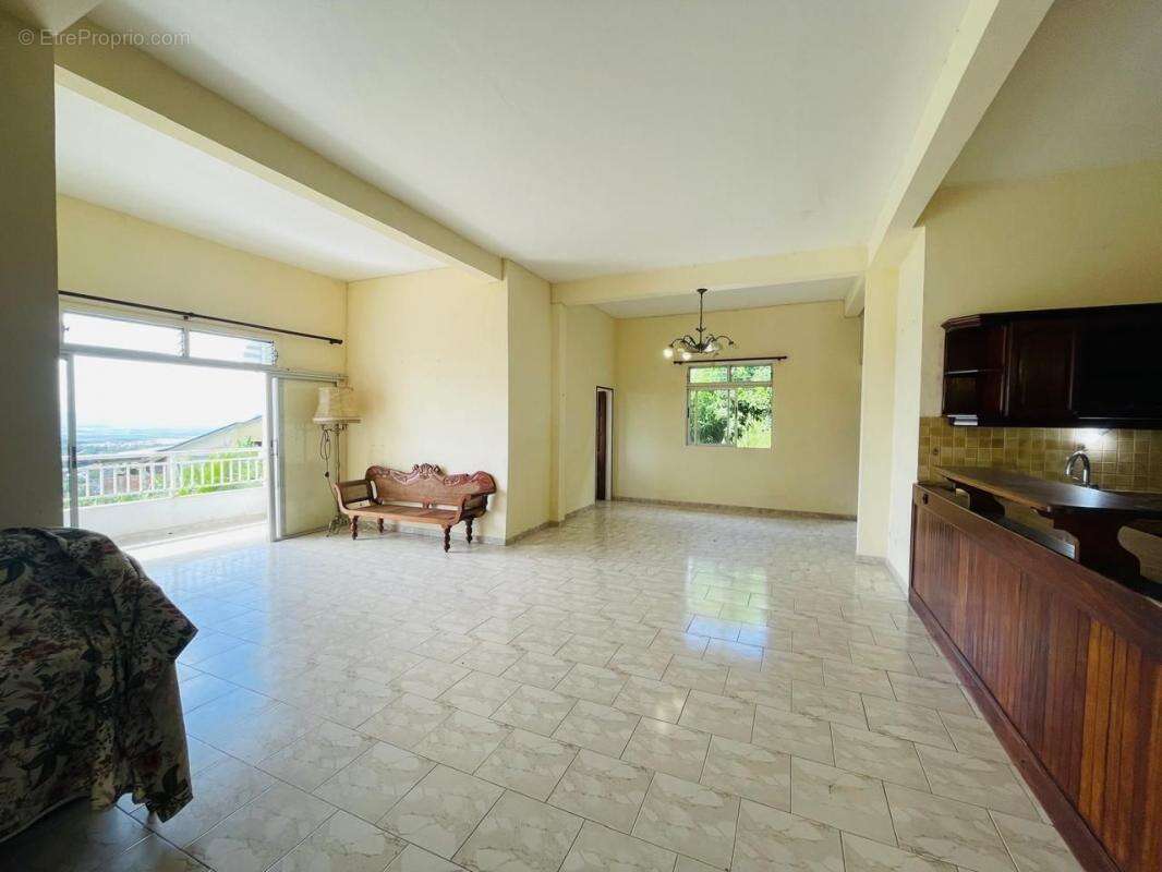 Maison à FORT-DE-FRANCE