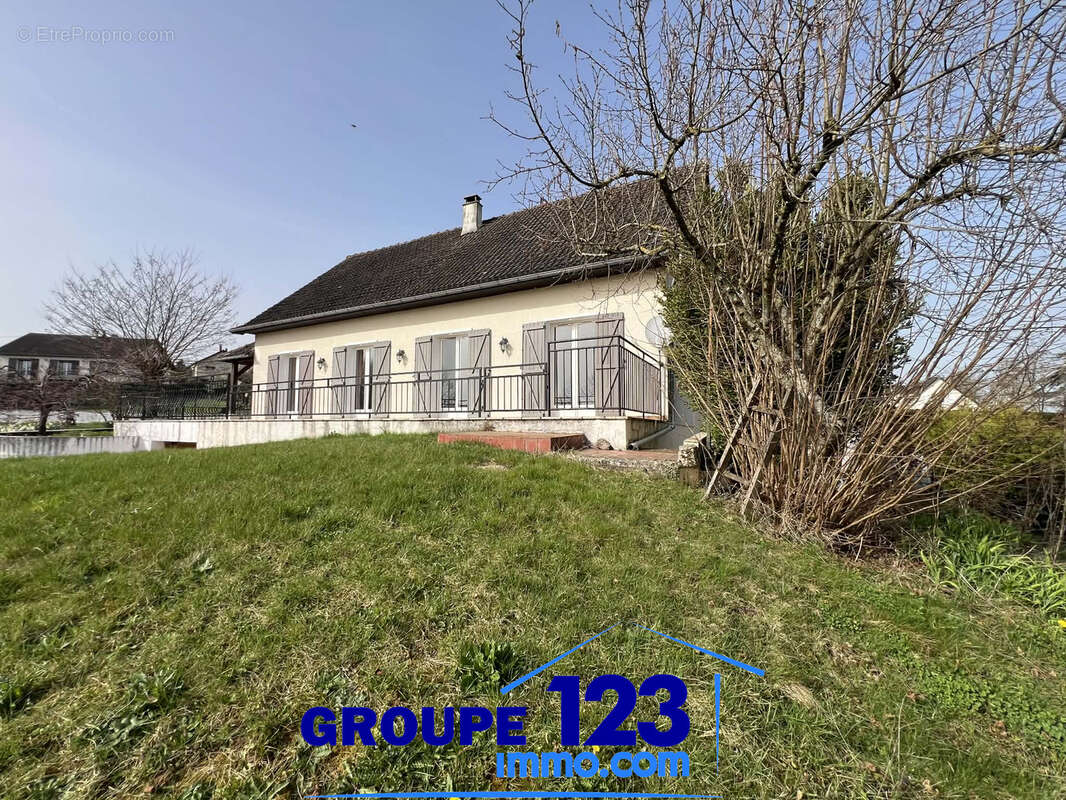 Maison à POURRAIN