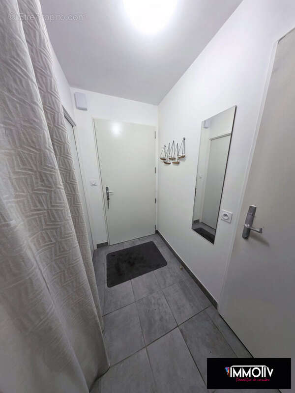 Hall d'entrée - Maison à PLOUMOGUER