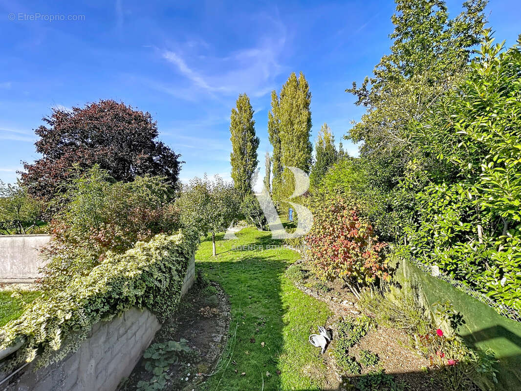 Maison à GRANDPUITS-BAILLY-CARROIS